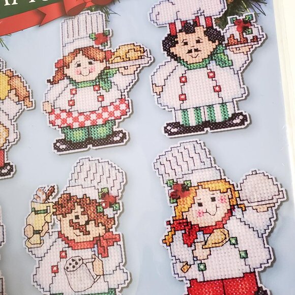 Design Works Cooking Up Christmas Plastic Canvas Ornament Kit 1687 3"x4" USA - Picture 3 of 5